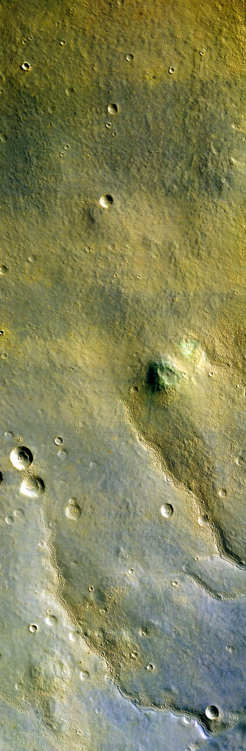 First Images from Mars Orbiter's High Resolution Camera Wow Researchers