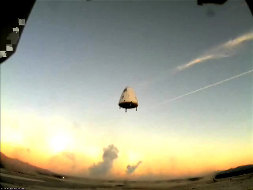 Blue Origin's Goddard demonstration vehicle in mid-flight above its West Texas launch pad during a test launch on Nov. 13, 2006.