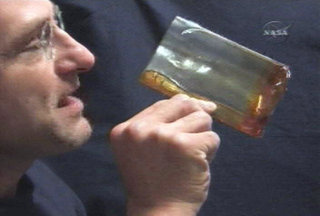 Astronaut Invents Zero-G Coffee Cup