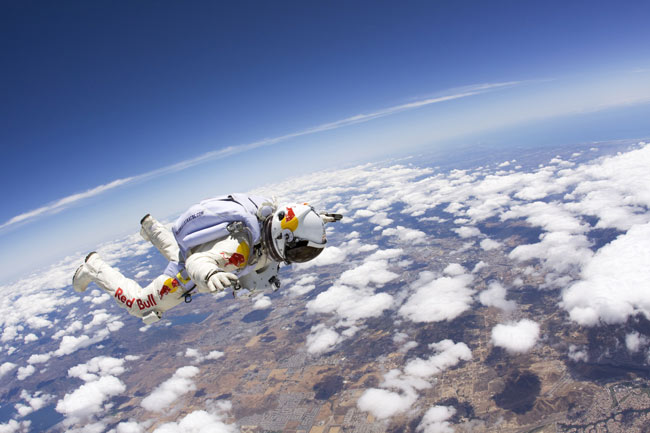 Record-breaking Red Bull Space Dive Planned