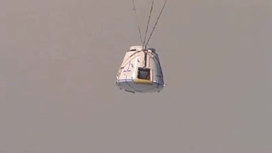 SpaceX's Dragon Spacecraft Passes Big Drop Test