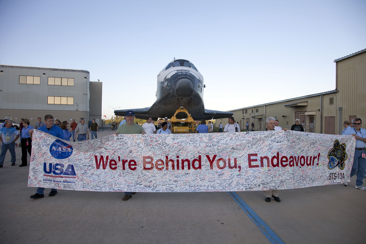 Space Shuttle Endeavour's Fans
