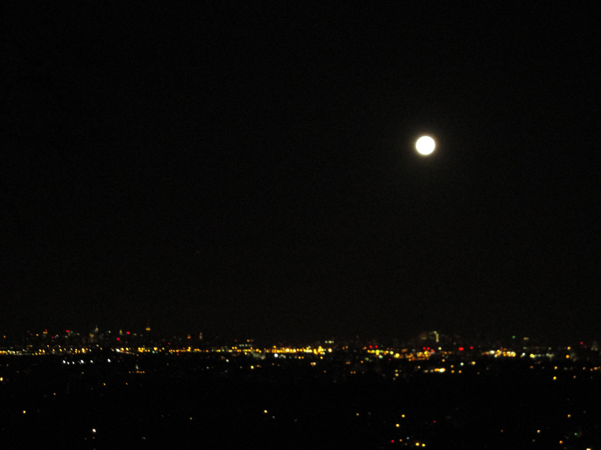 Supermoon: Big Light, Big Cities
