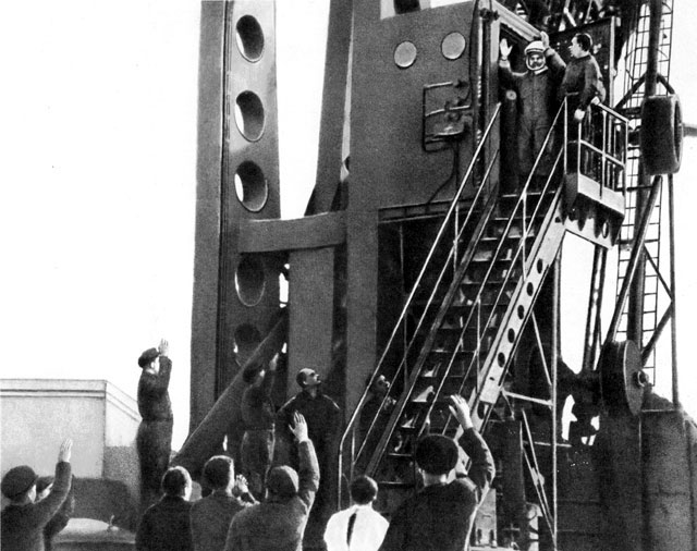Up the Stairs to the Landing, Up the Stairs Into the Vostok
