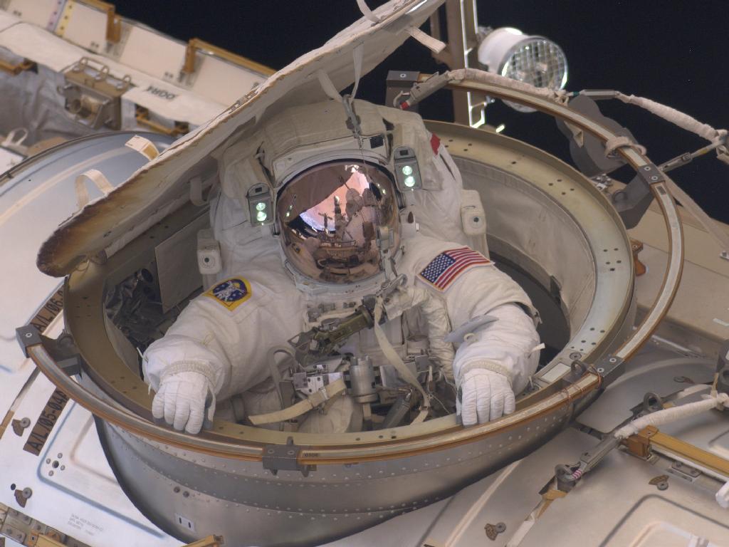 Astronaut Andrew Feustel Reenters the International Space Station
