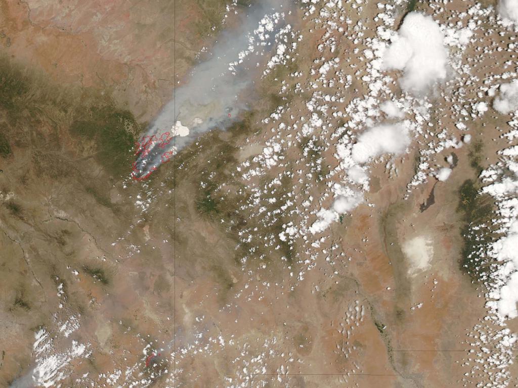 Smoke from the Wallow North Fire, Arizona