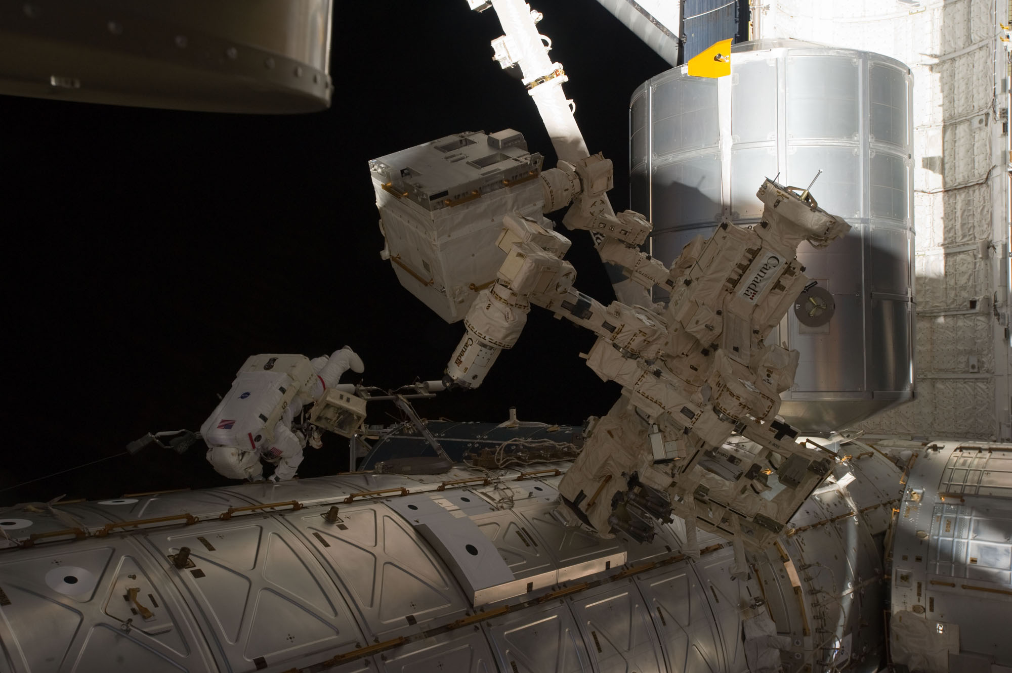 Spaceman Meets Robot