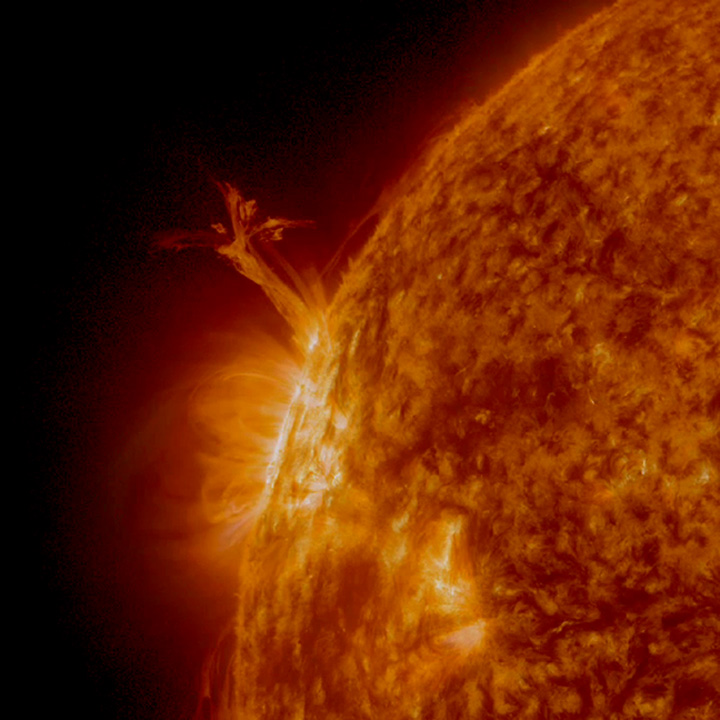 Solar Prominence Sun 'Twister' - Solar Dynamics Observatory