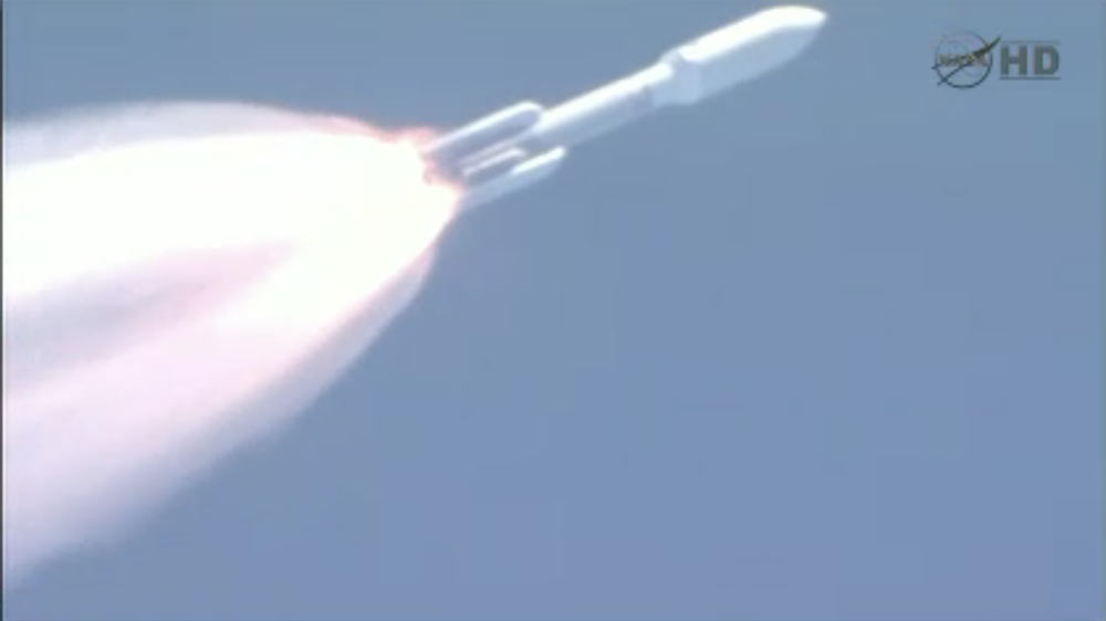 Atlas 5 Carries Juno Spacecraft to Orbit