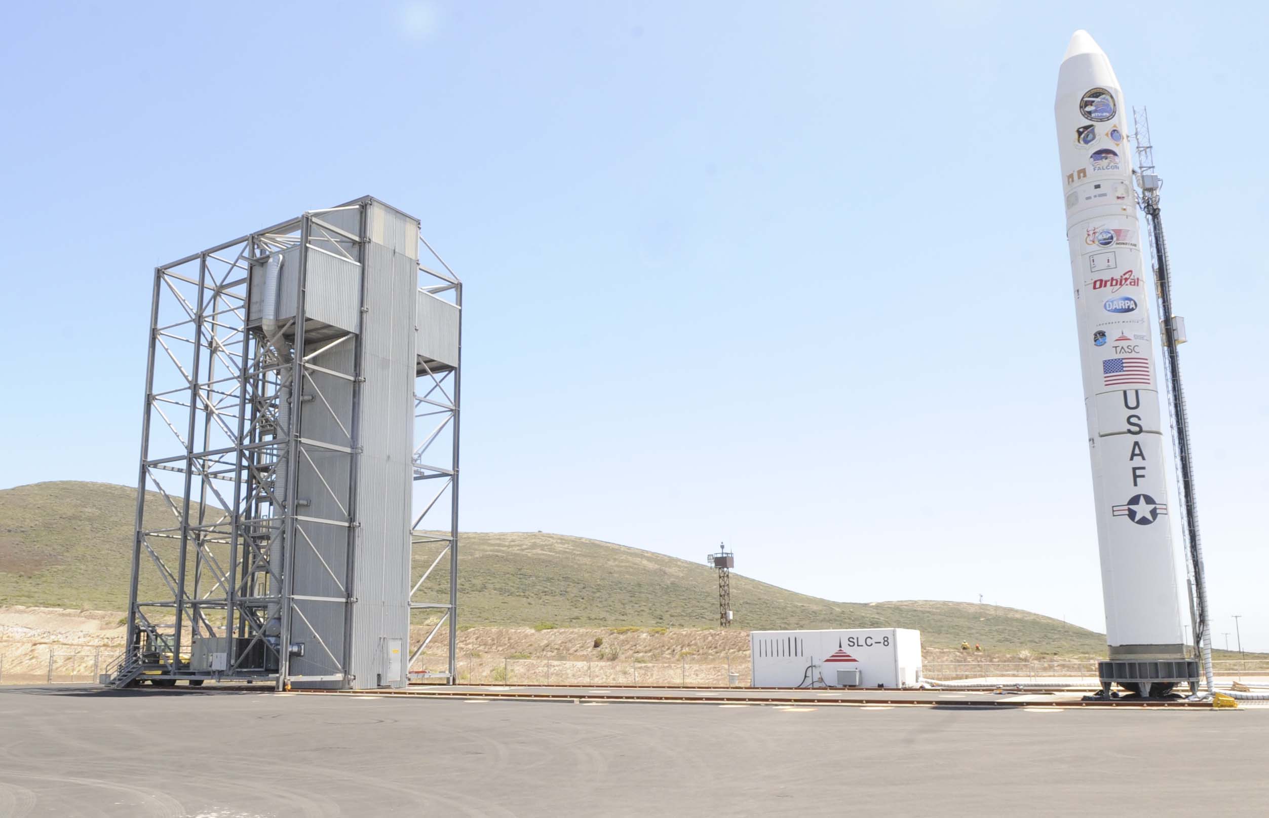 Minotaur 4 Prepares to Launch Hypersonic HTV-2 Aircraft