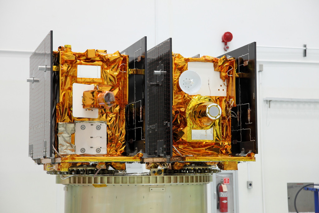 Gravity Recovery and Interior Laboratory (GRAIL) Spacecraft