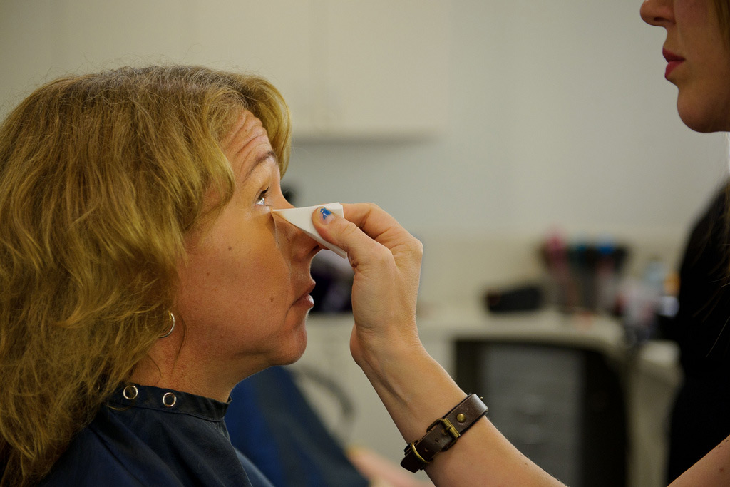 Sandra Magnus Has Makeup Applied at CNN