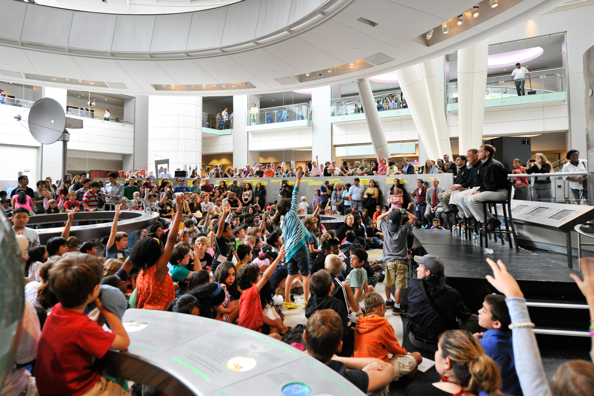 Children Speak to the STS-135 Astronauts at the American Museum of Natural History