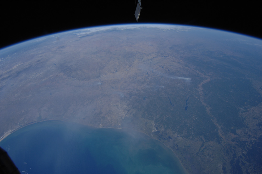 Astronaut Mike Fossum's View of Texas Wildfires