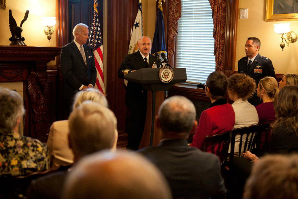 Captain Mark Kelly Speaks at his Retirement Ceremony
