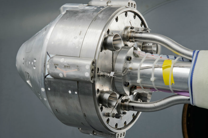 Boeing's CST-100 Model, Side View