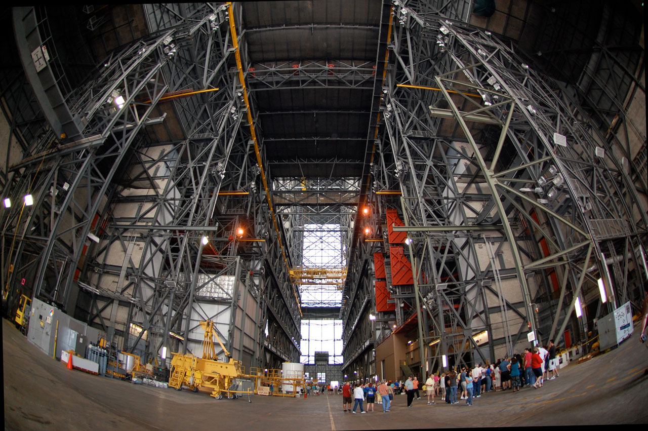 NASA Opens Vehicle Assembly Building to Tours