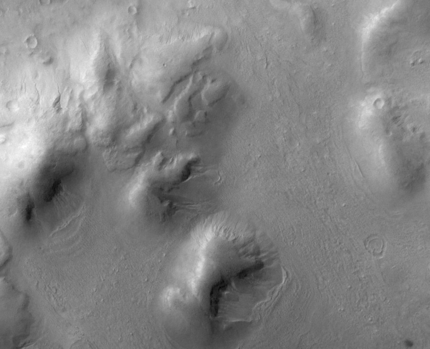 Dunes in Lohse Crater