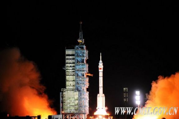 China's robotic Shenzhou 8 launches on Oct. 31, 2011, on a mission to chase down and dock with the prototype space lab Tiangong 1.