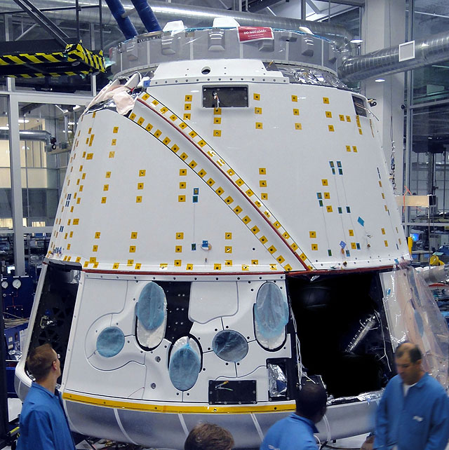 Dragon Spacecraft Thermal Testing Preparations