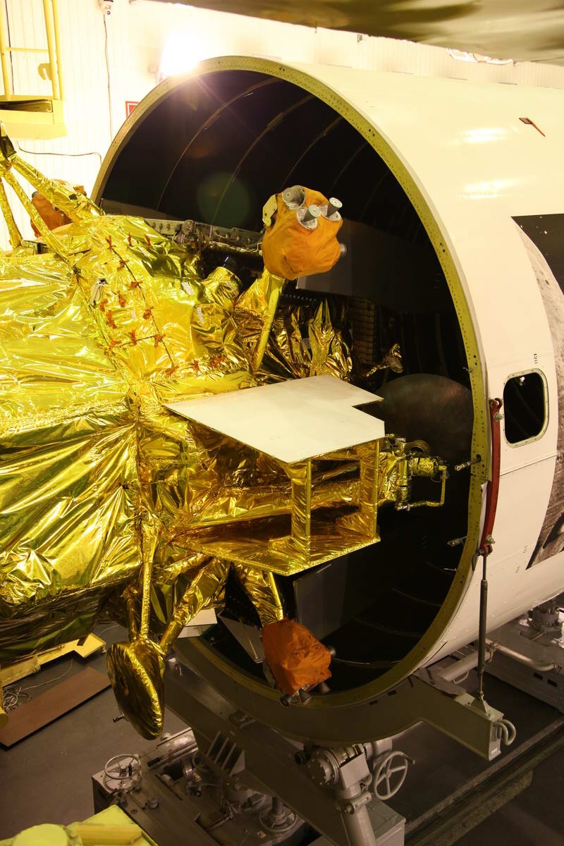 Russia Packs Mars Phobos-Grunt Spacecraft for Launch
