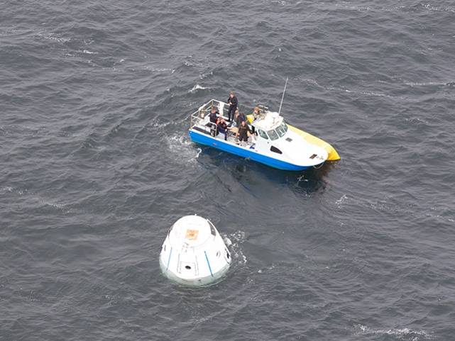 Dragon Spacecraft Ocean Recovery