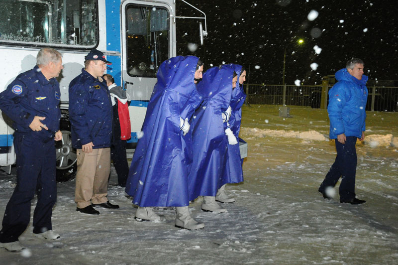 Expedition 29 Crew with Blue Parkas