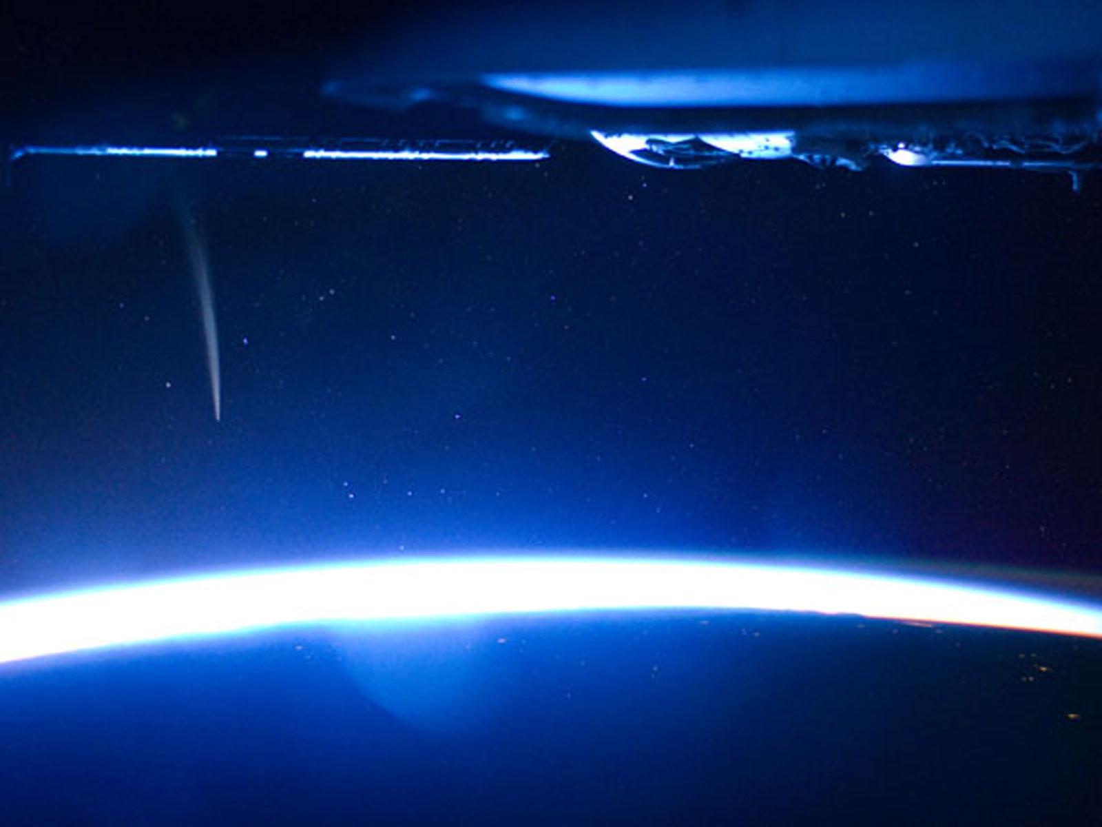 Comet Lovejoy from ISS