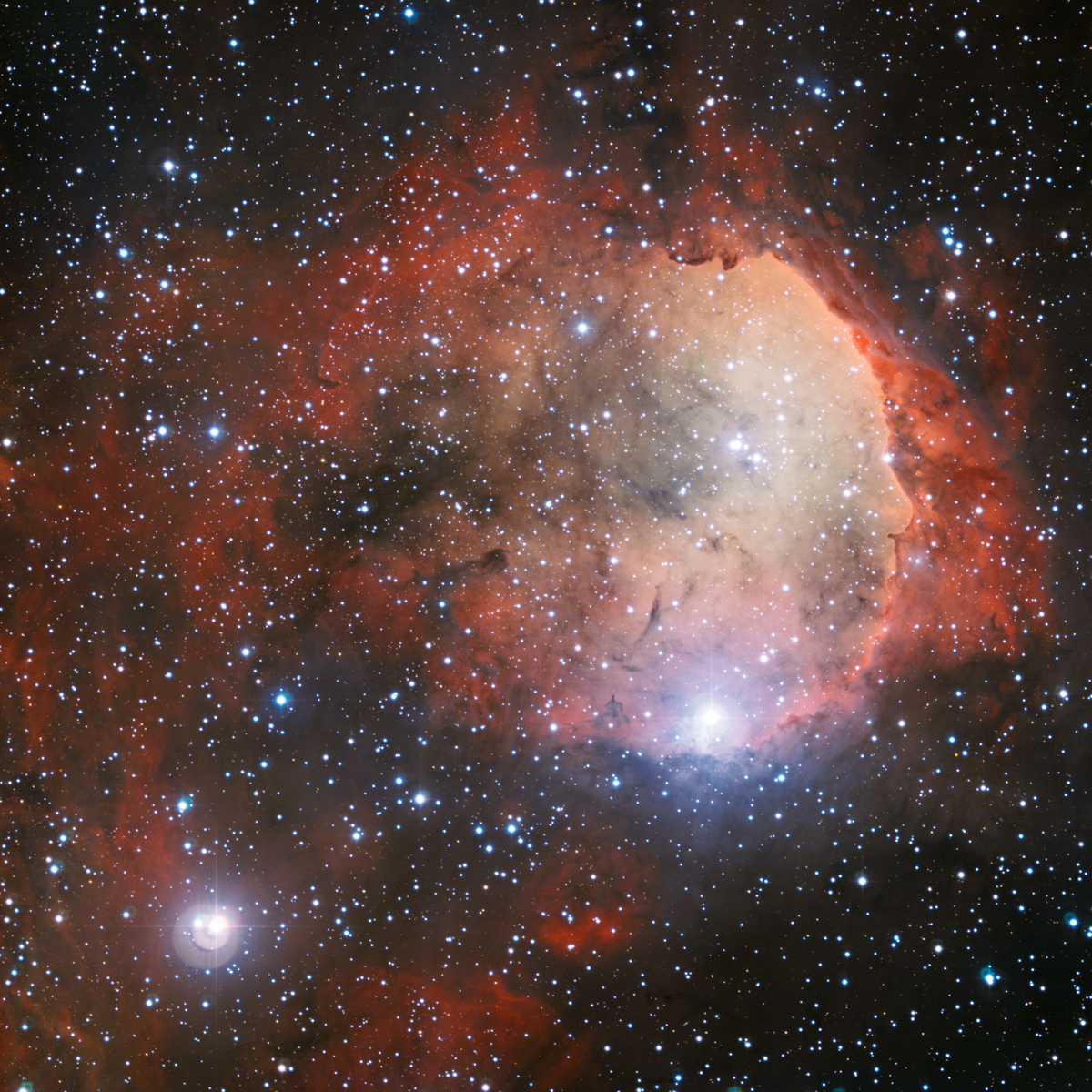 Glowing Nebula Looks Like Giant Human Face in New Photo