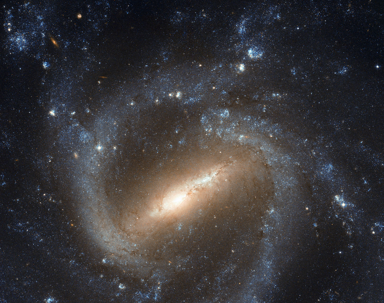 Hubble Telescope Spies Milky Way Galaxy's Twin