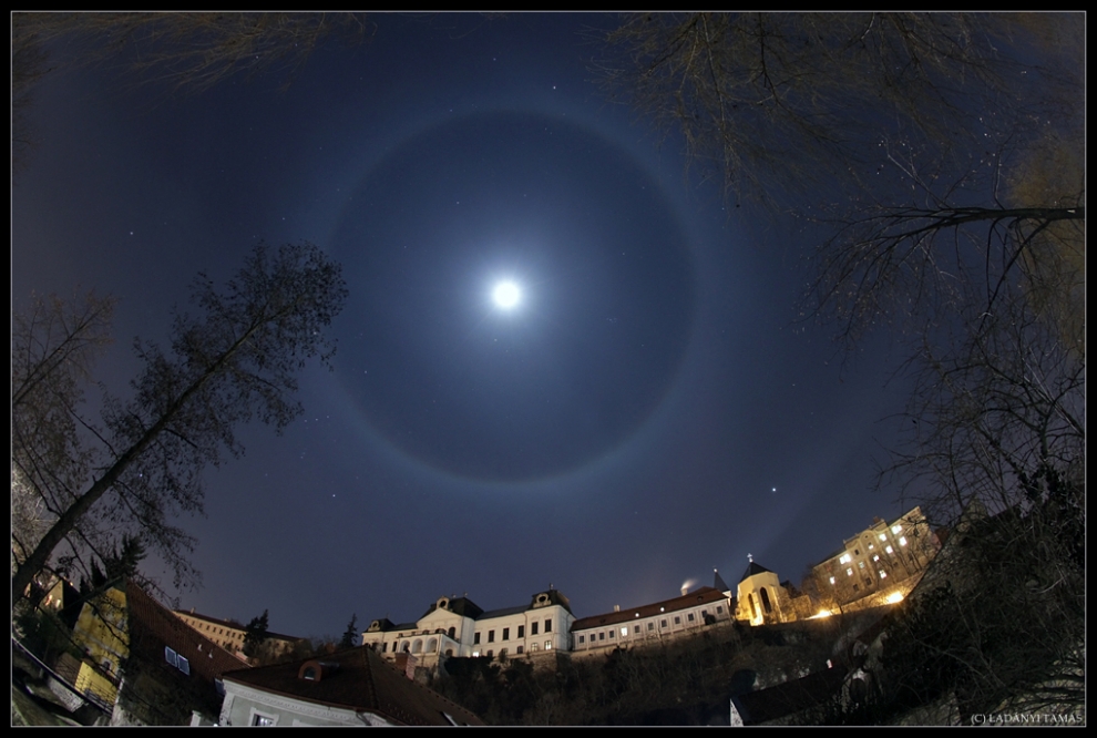 Hungarian Moon Halo