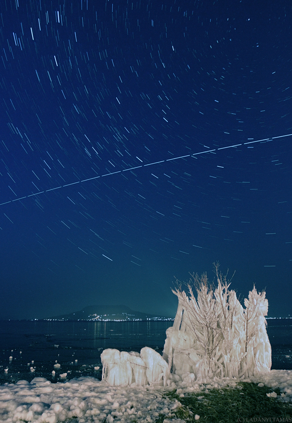 Space Station & Shuttle Discovery Streak Across Night Sky in Skywatcher Photo