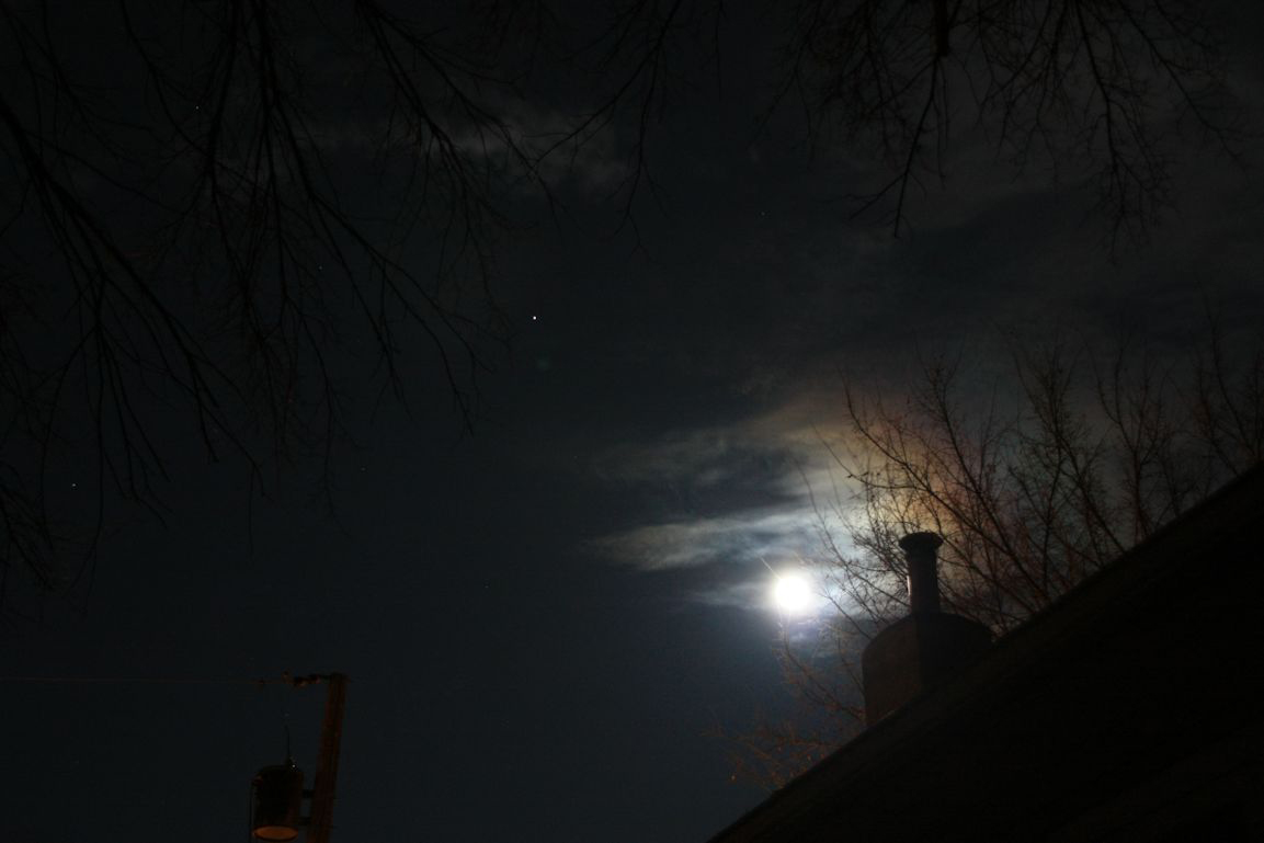 Skywatcher Photos: Mars and Moon in March 2012