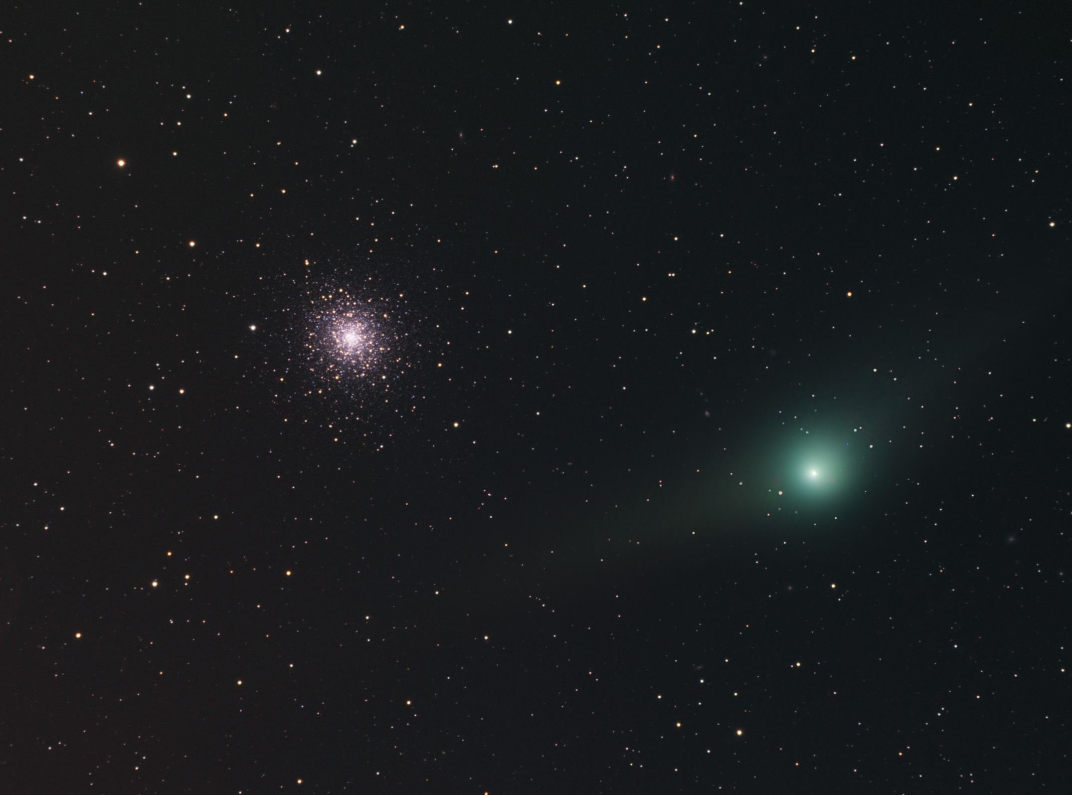 'Two-Tailed Comet' Cruises By Star Cluster in Skywatching Photo