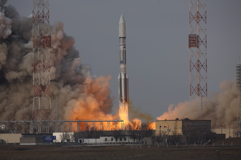 Proton Rocket Launches Intelsat 22 Satellite