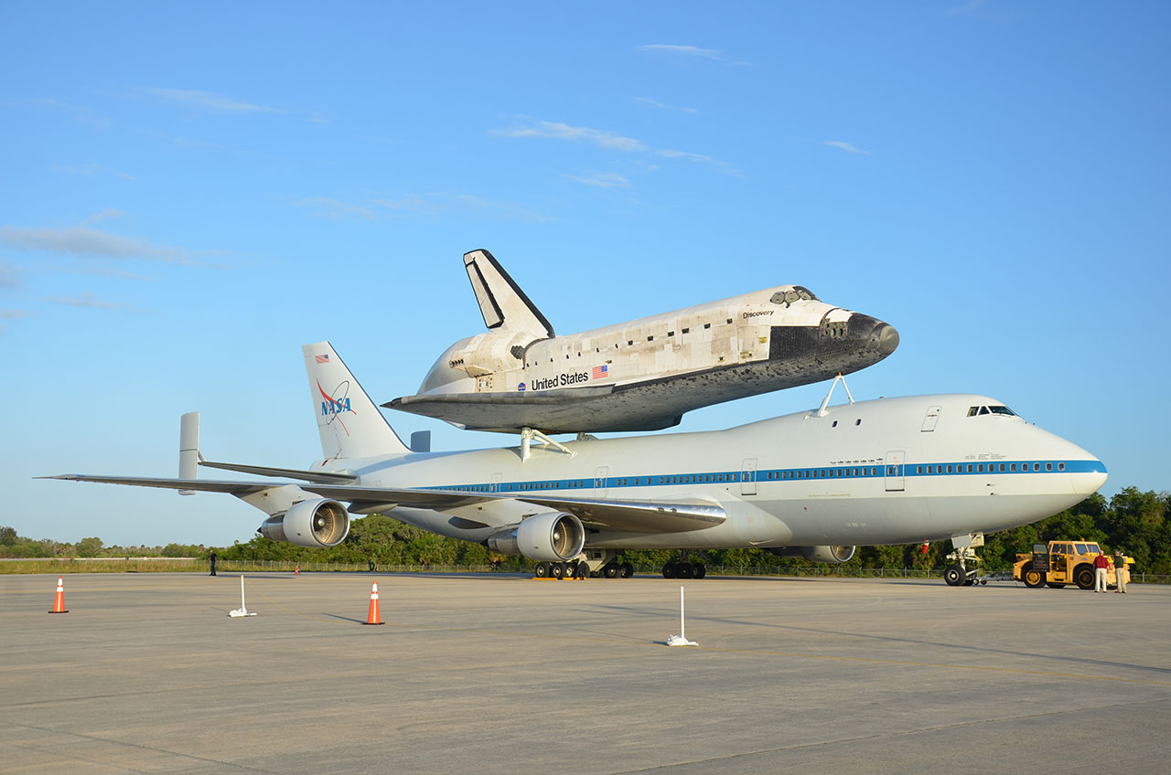 Shuttle Discovery Atop 747 Jet