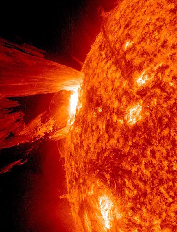 Beautiful Prominence of April 16, 2012