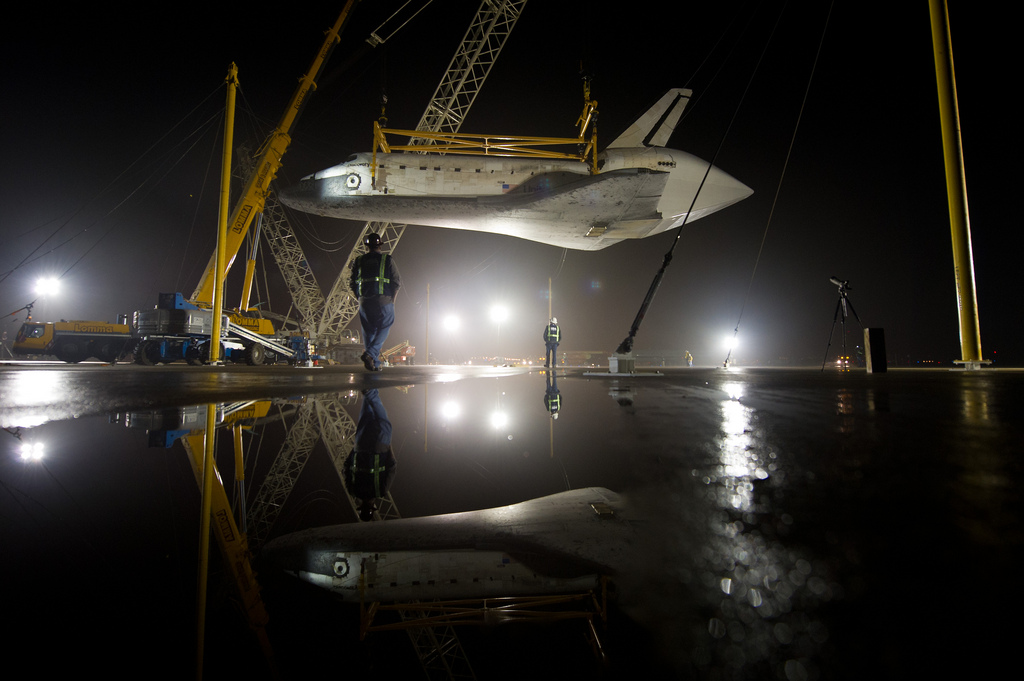 Shuttle Discovery Is Demated