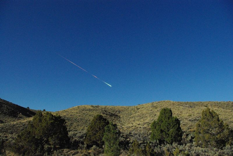 Daytime Fireball Seen Over Nevada on April 22, 2012