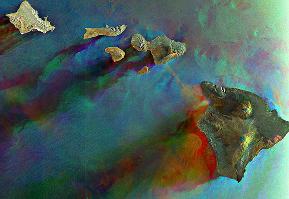 Hawaiian Islands Seen by Envisat