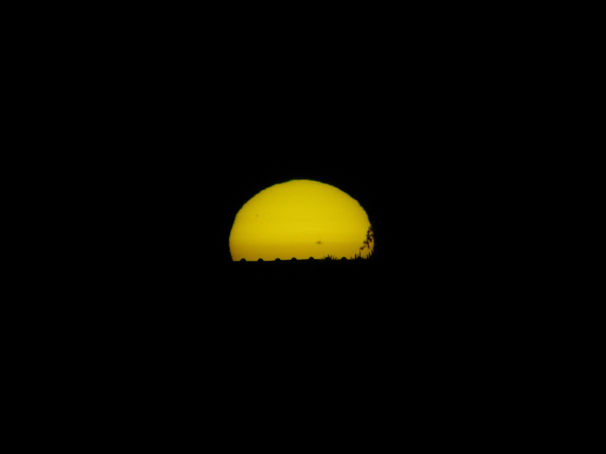 Sunspot AR1476 Seen from Pisa, Italy #4