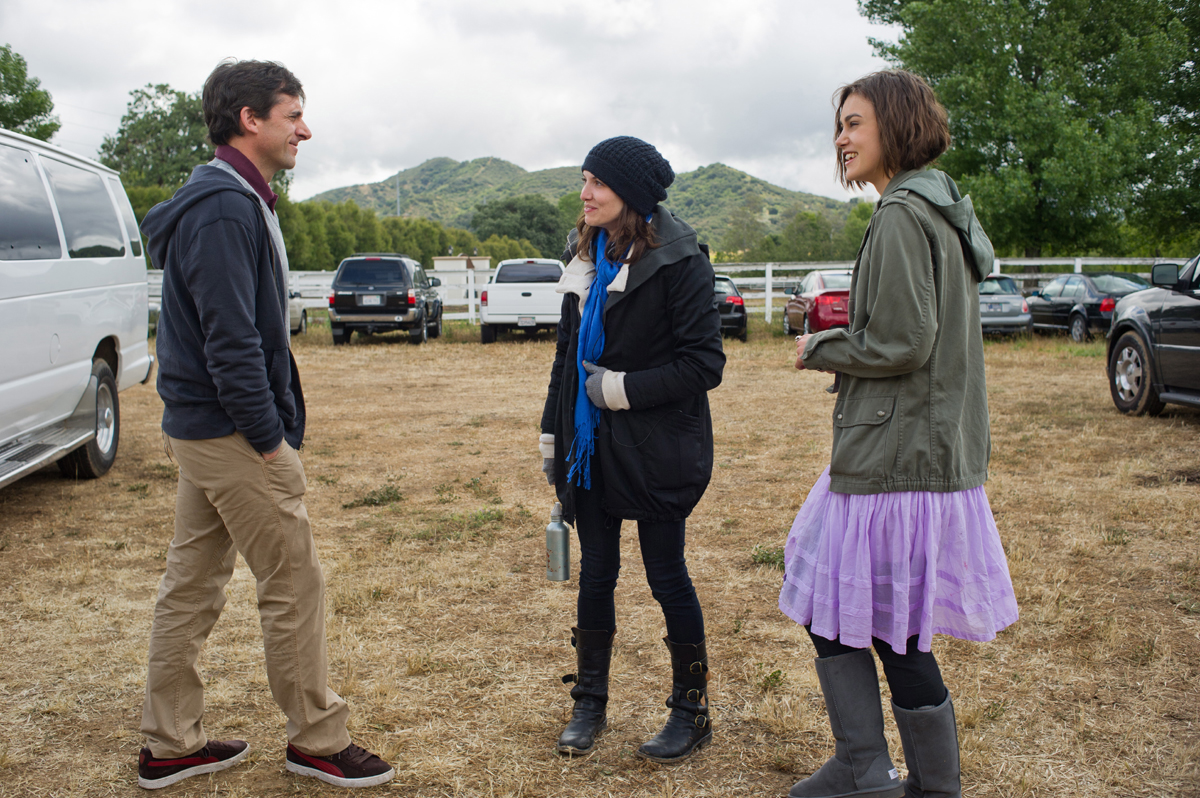 Carell & Knightley on the Set of