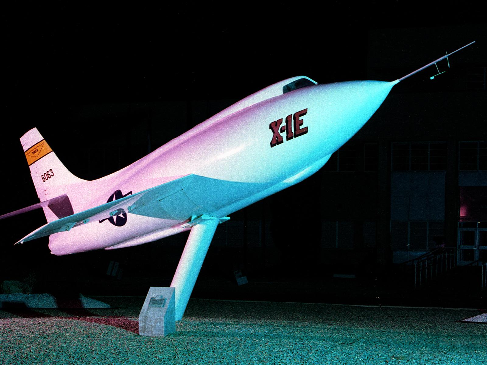 X-1E