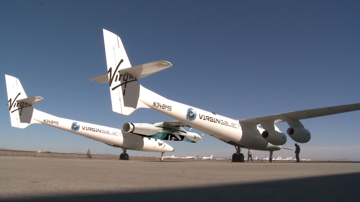 WhiteKnightTwo with LauncherOne on the Runway