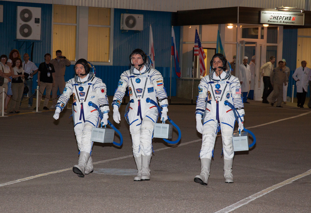Expedition 32/33 Crew Preflight