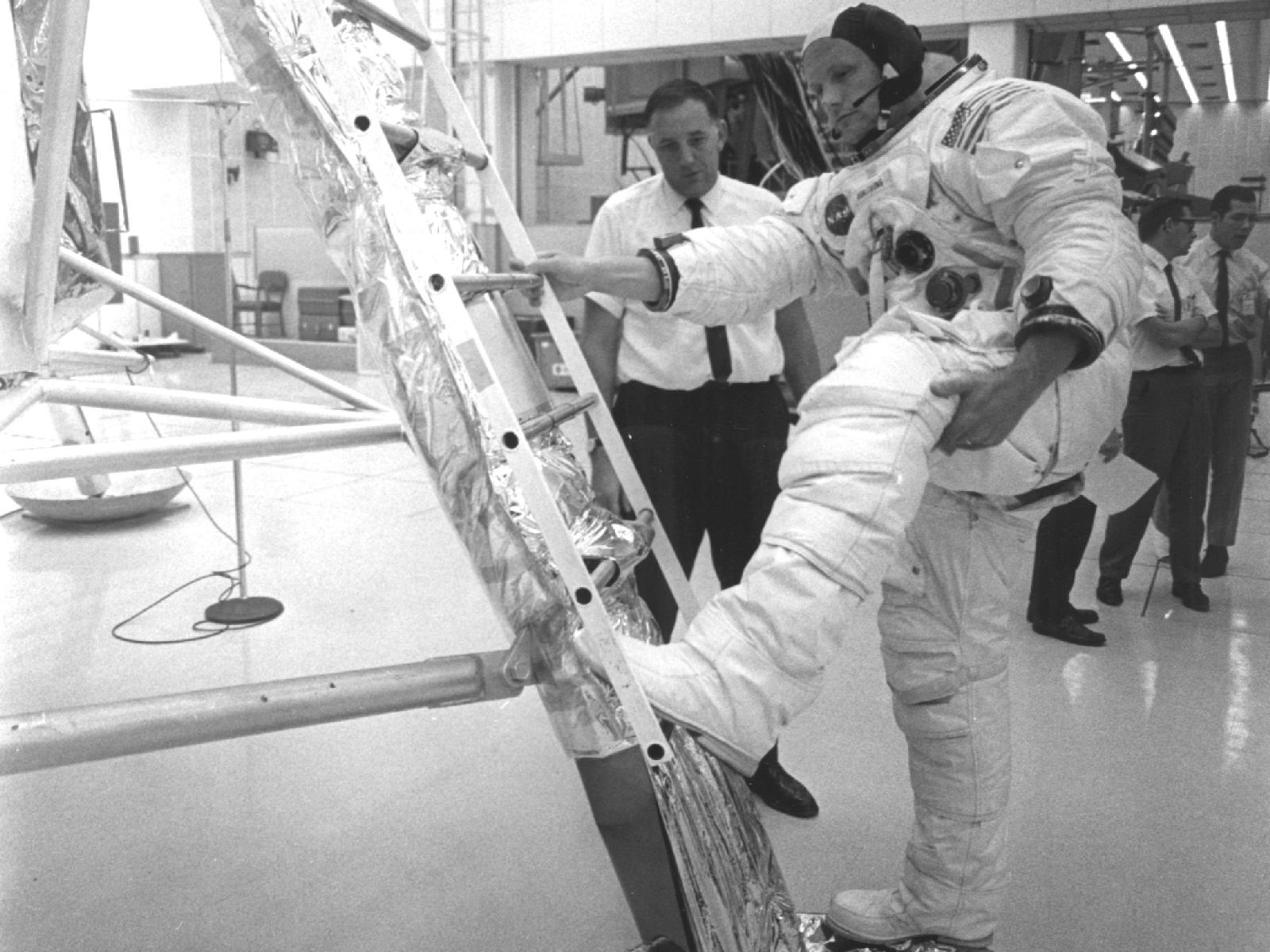 Neil Armstrong's Moonwalk Training