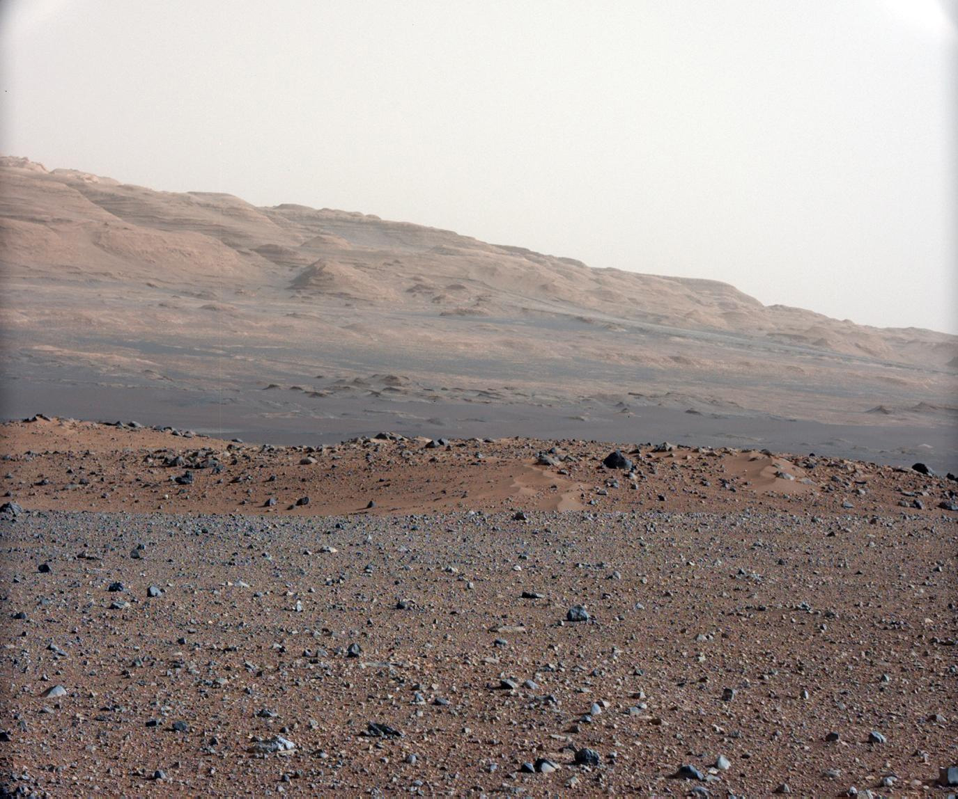 Focusing Curiosity Rover's 34-Millimeter Mastcam
