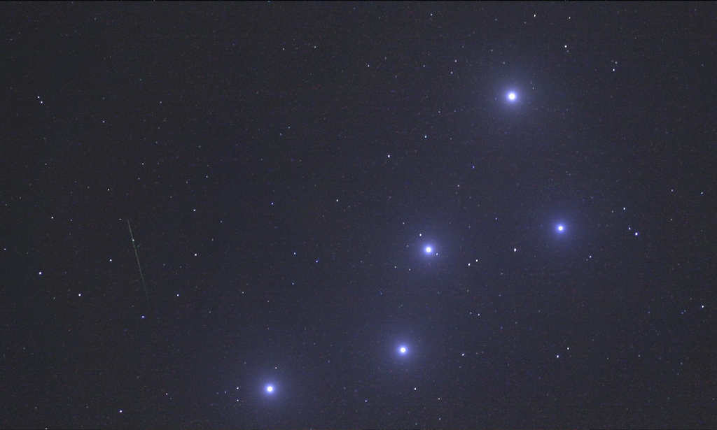 Queen of the Night: Classy Cassiopeia Constellation Reigns Over Meteor
