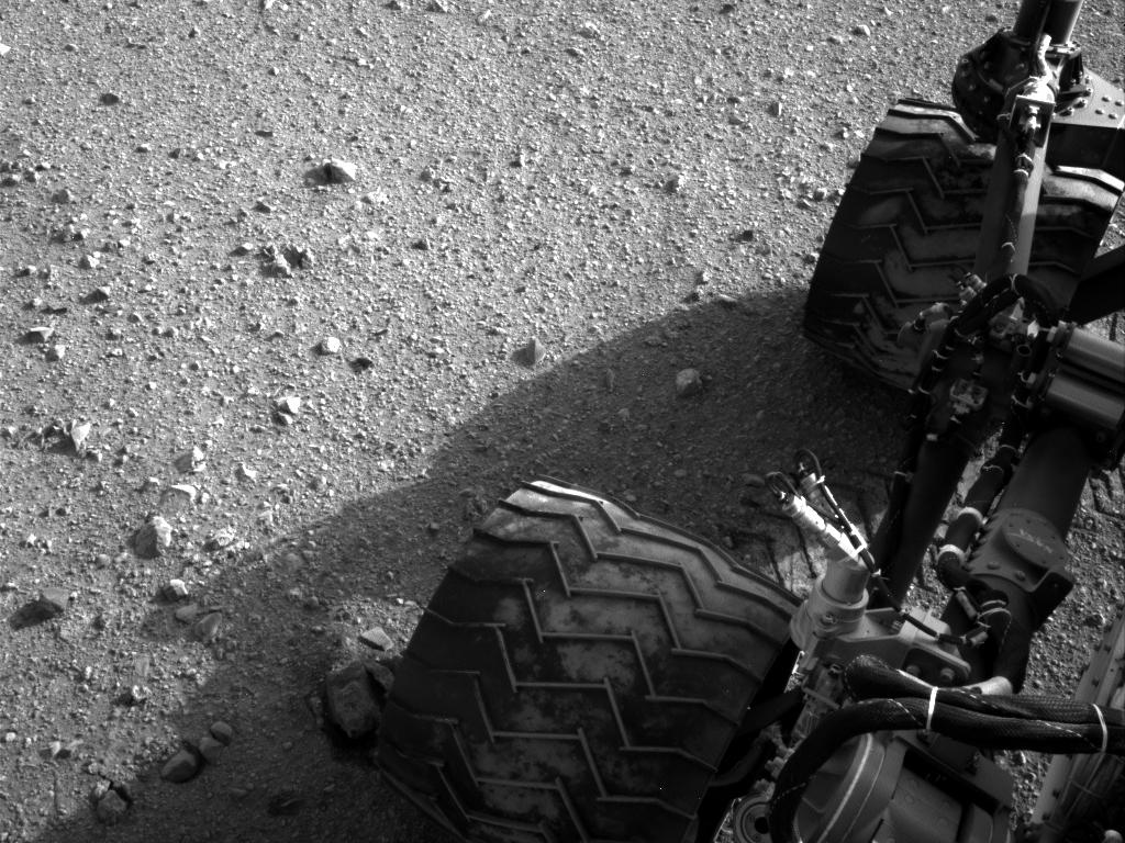 Curiosity Rover's Dirty Martian Wheels