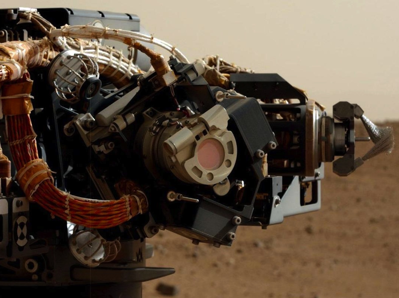 Camera on Curiosity's Arm as Seen by Camera on Mast